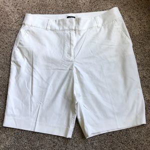 NWT Ann Taylor Loft White Bermuda Shorts